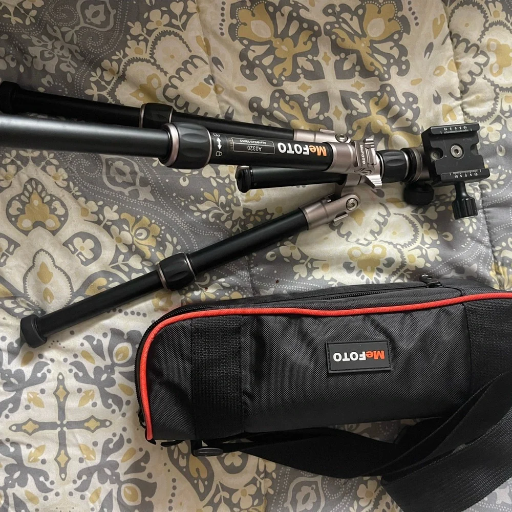MeFOTO DayTrip Tripod Kit (Titanium)